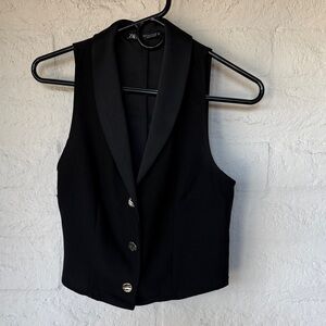 Zara Women's Small Crop Black Buttoned Vest